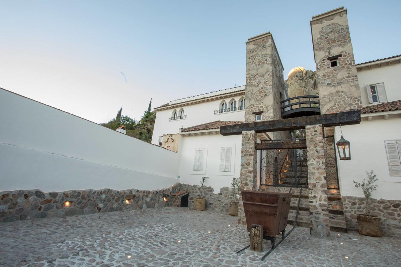 Hotel De Piedra Bernal Dış mekan fotoğraf