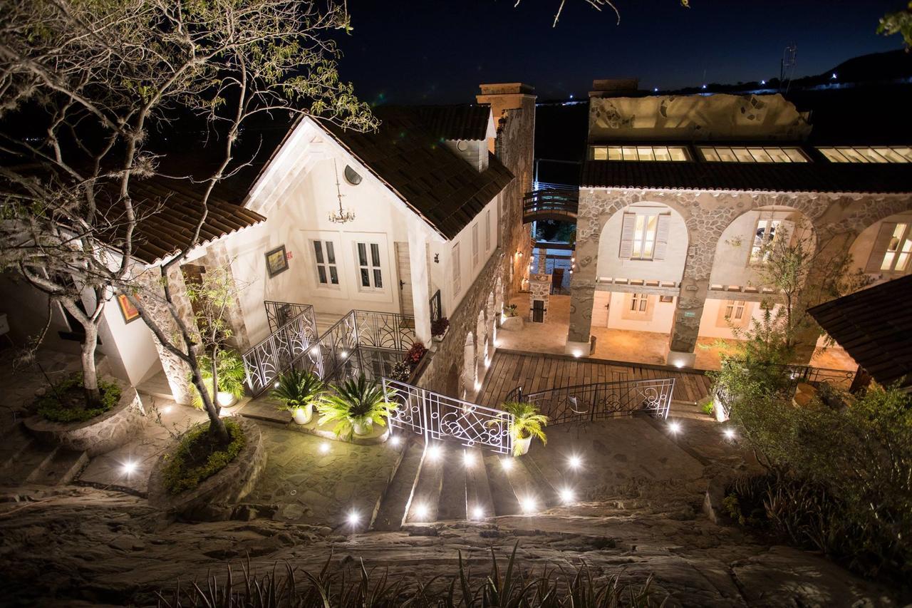Hotel De Piedra Bernal Dış mekan fotoğraf